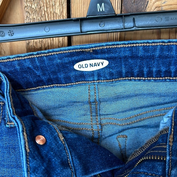 Juniors/girls Bermuda Jean cuffed shorts. - Picture 3 of 4